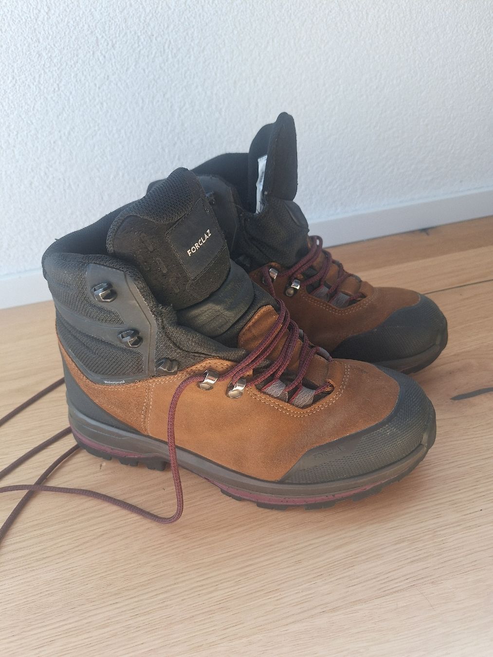 Decathlon Scarpe da donna: chaussures de randonnée décathlon 40 – Usato da Vicques venduto da Mayou.chap67 6