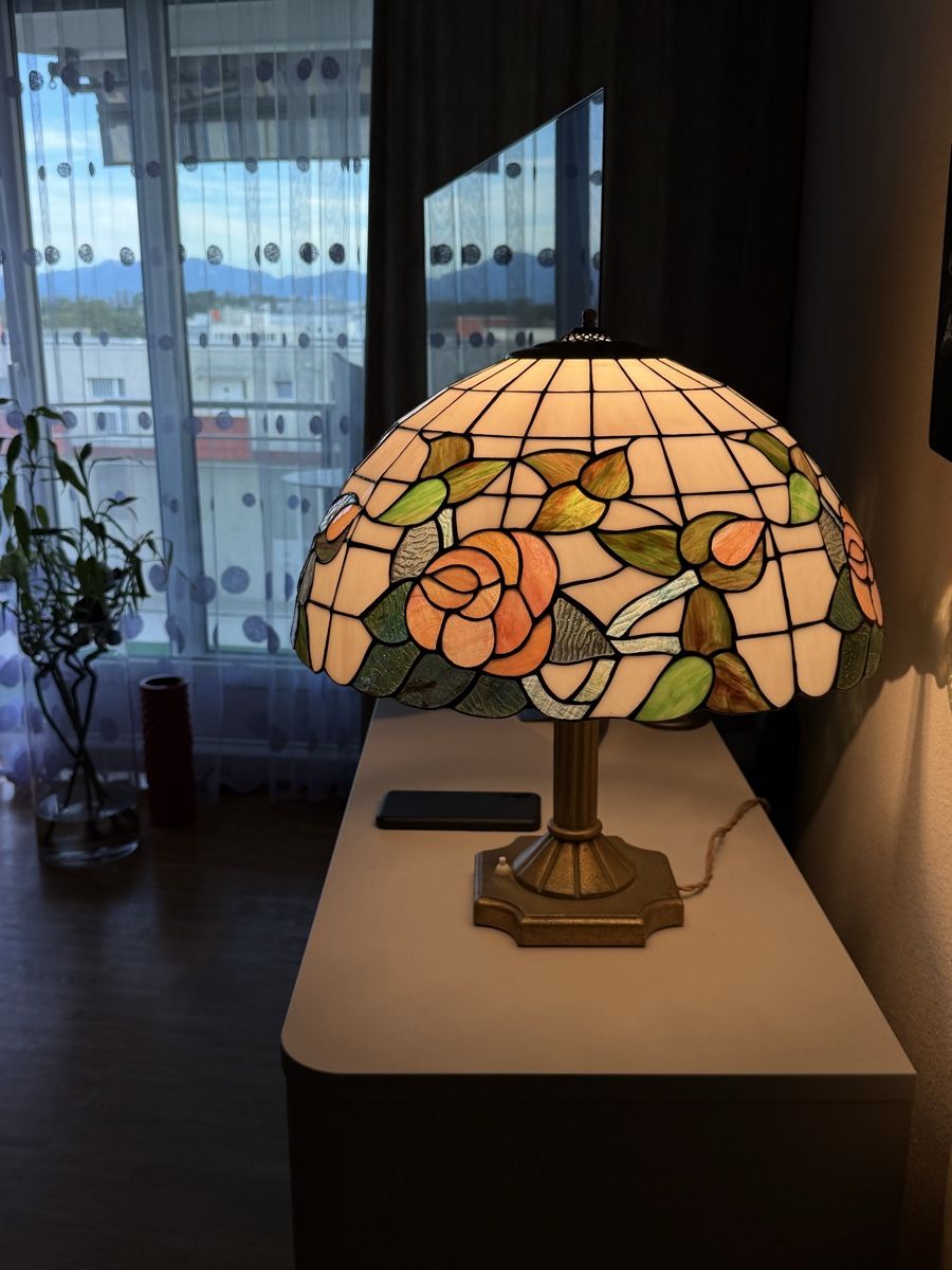 Lampade: Lampe style Tiffany  – Usato da Bussigny venduto da ShopOp 1