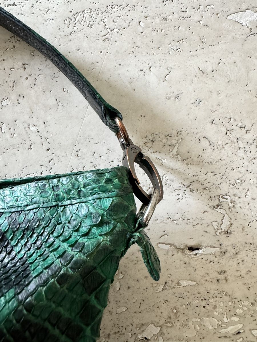 Borse da donna: Grüne Schultertasche (Python) – Usato da Zürich venduto da per_6zzl 3
