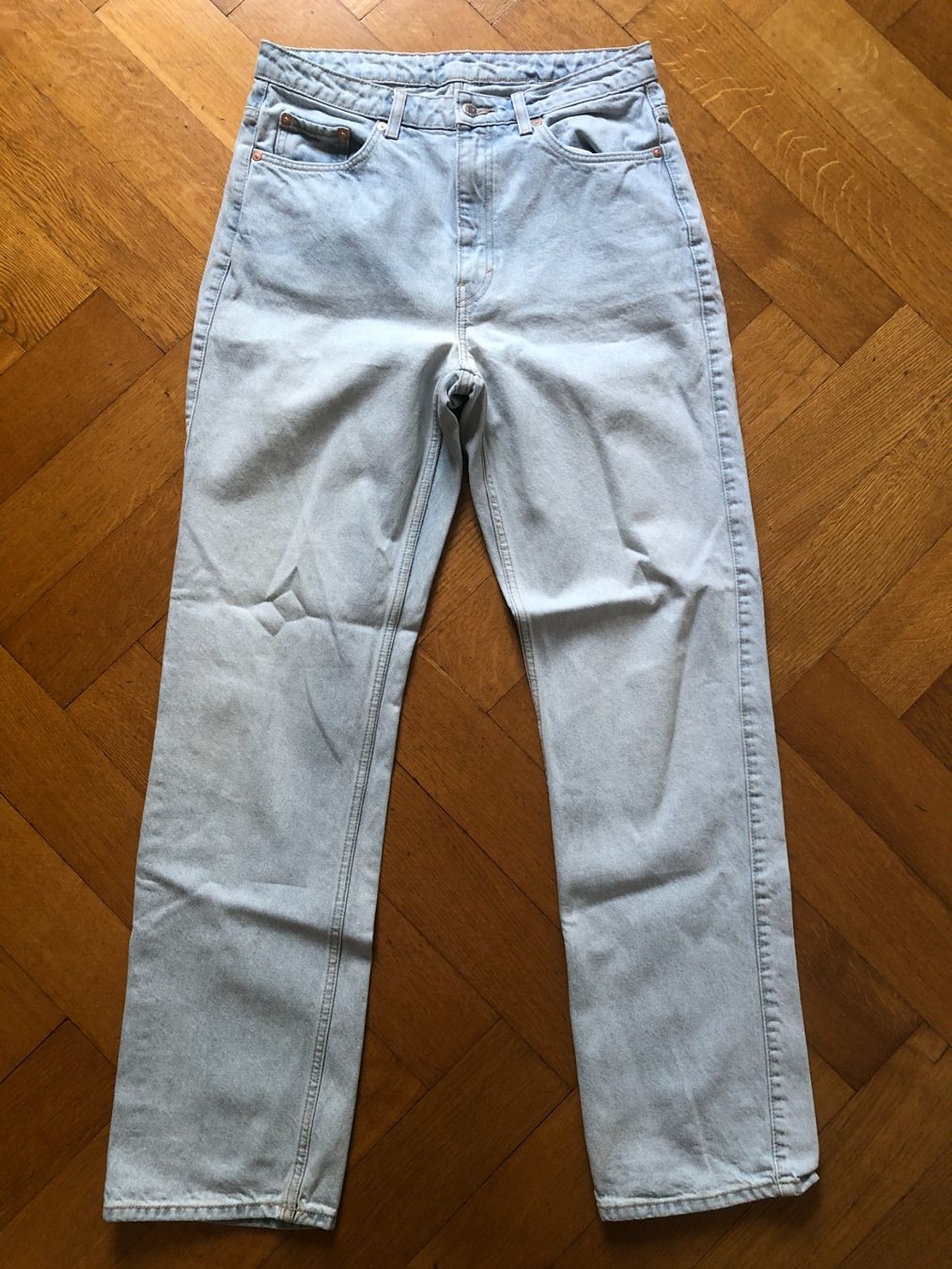 Weekday Jeans: Weekday Jeans, Gr. 31/34, Extra High Straight, hellblau – Usato da Basel venduto da raresbares