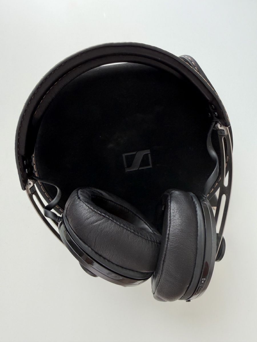 Sennheiser Cuffie: Sennheiser Momentum 2 Wireless (Over-Ear, Bluetooth) – Usato da Zofingen venduto da ajan012