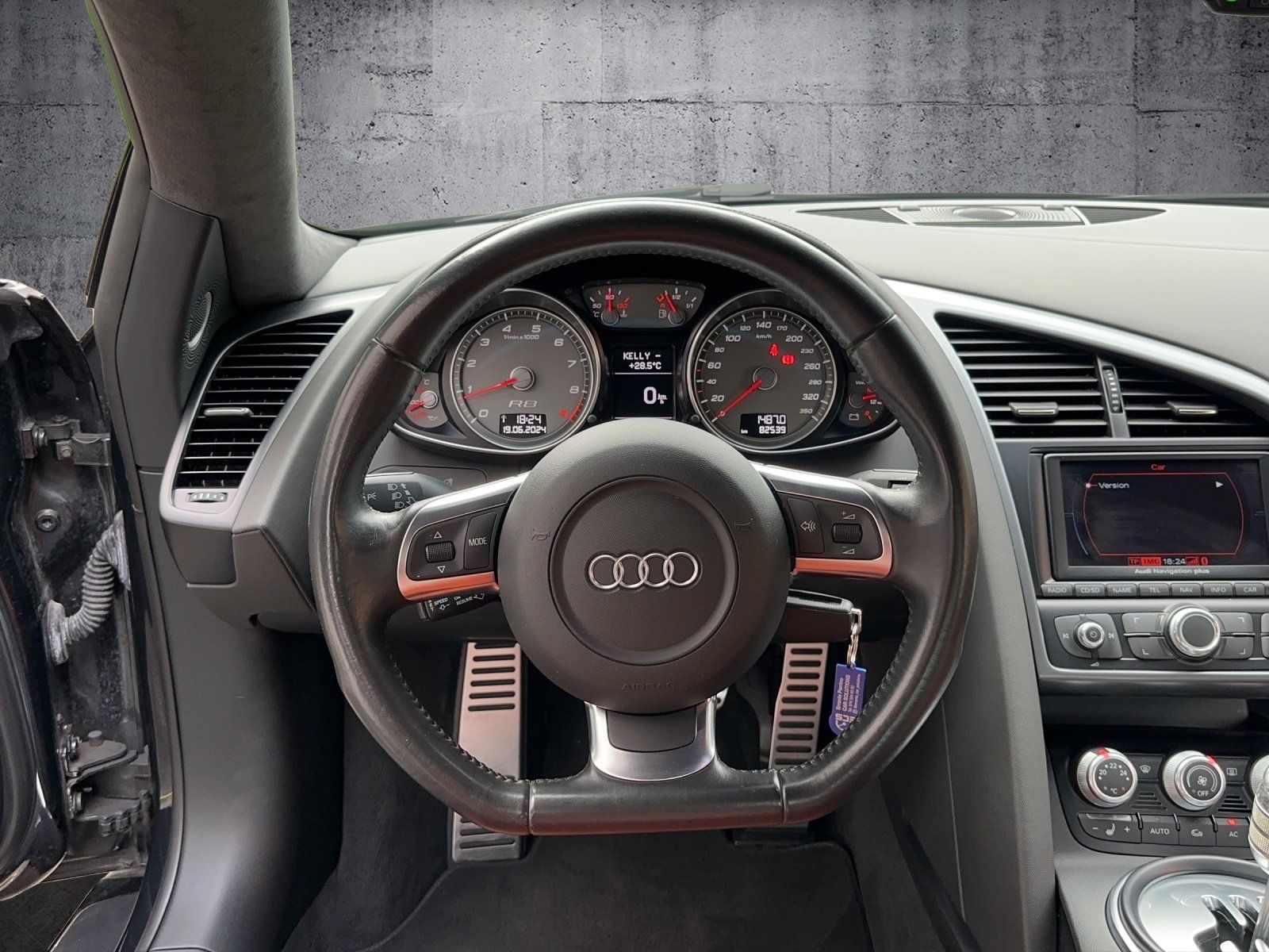 Audi Automobili: 2009 Audi R8 Coupé 4.2 Handschalter – Usato da Root venduto da Kevin_Leandro 6