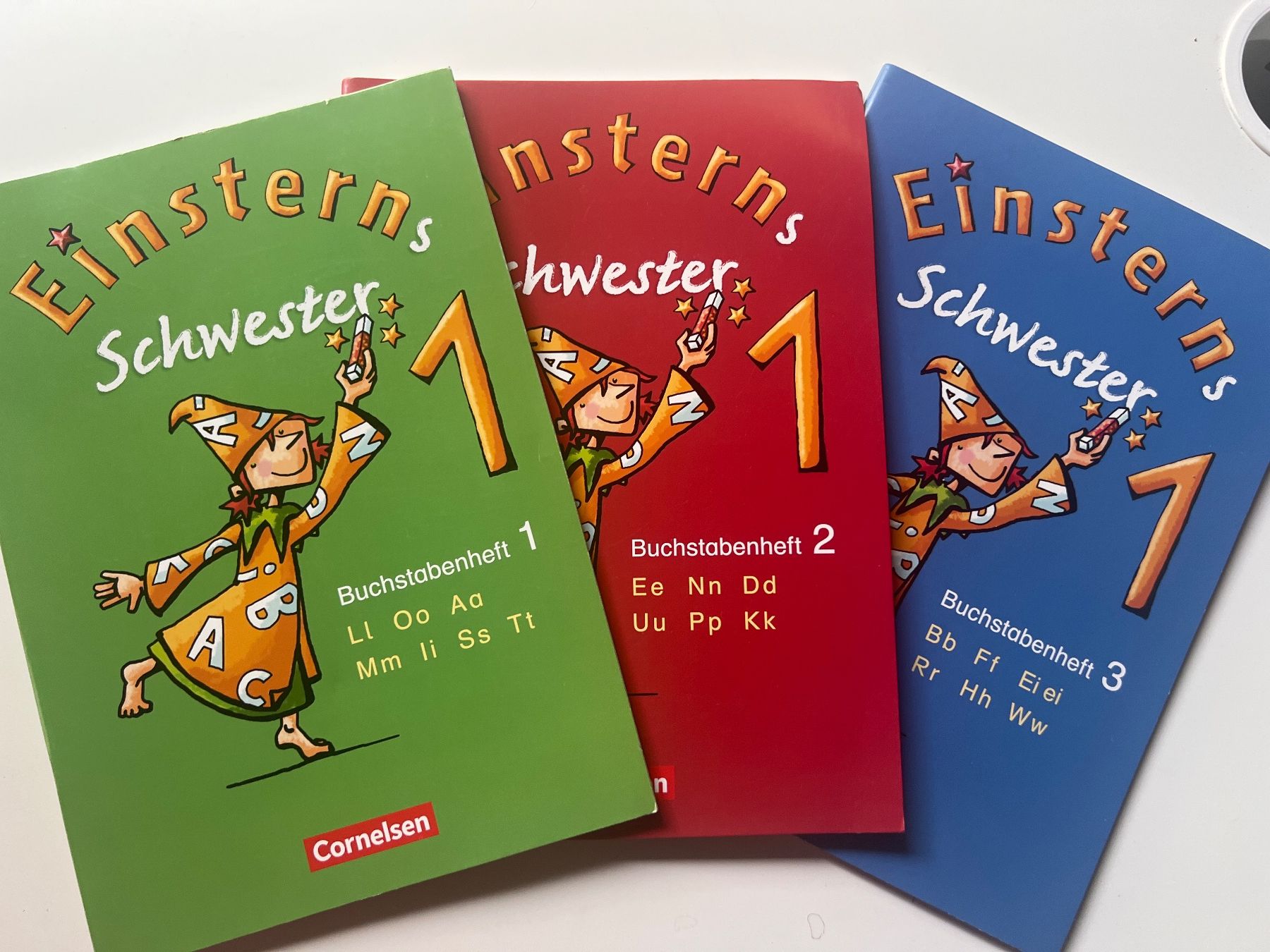Livres: Umfangreiches Lernmaterial-Set Einsterns Schwester 1 – D'occasion à Schliern b. Köniz par Corinu59 1