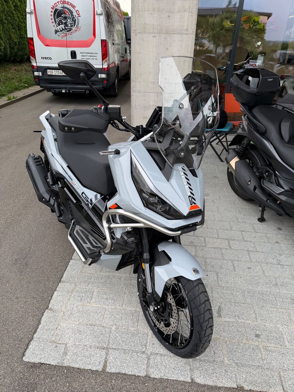 Zontes Scooters: Zontes 368 G – D'occasion à Erlen par pdr_7t7z