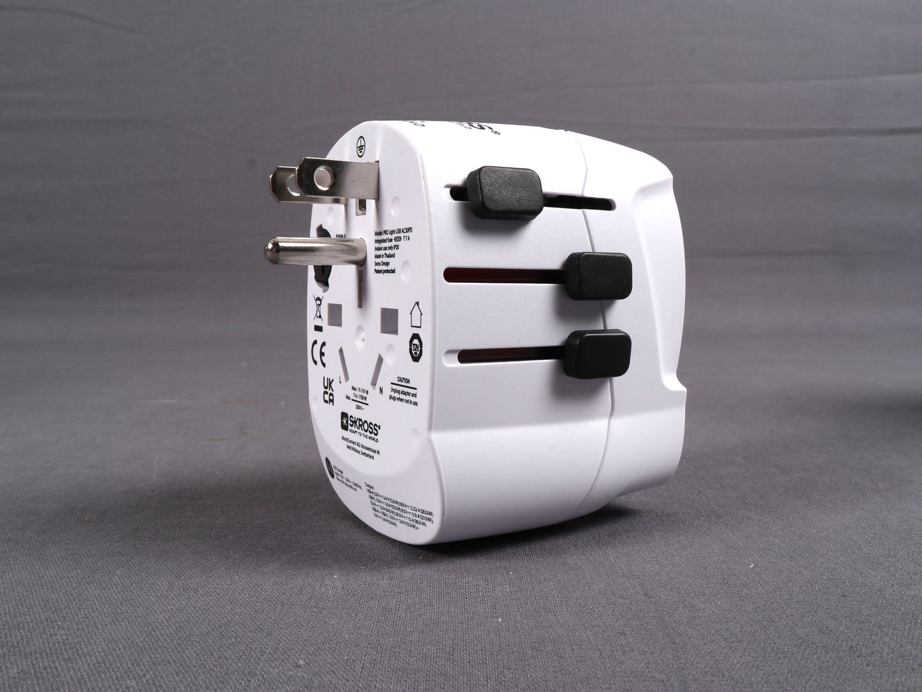 SKROSS Lecteurs & Adaptateurs: SKROSS World Adapter USB PD – Neuf (Voir description) à Steinen par Restwert_Steinen 2