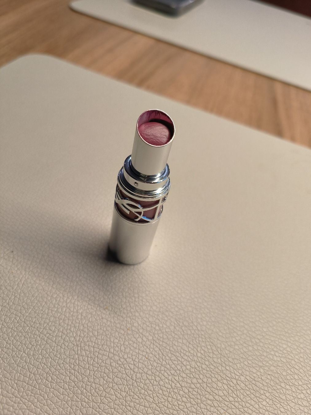 Make-up: YSL Loveshine Lippenstift Farbe 203 Blushed Mallow – Usato da Arbon venduto da sch_q2pz 1