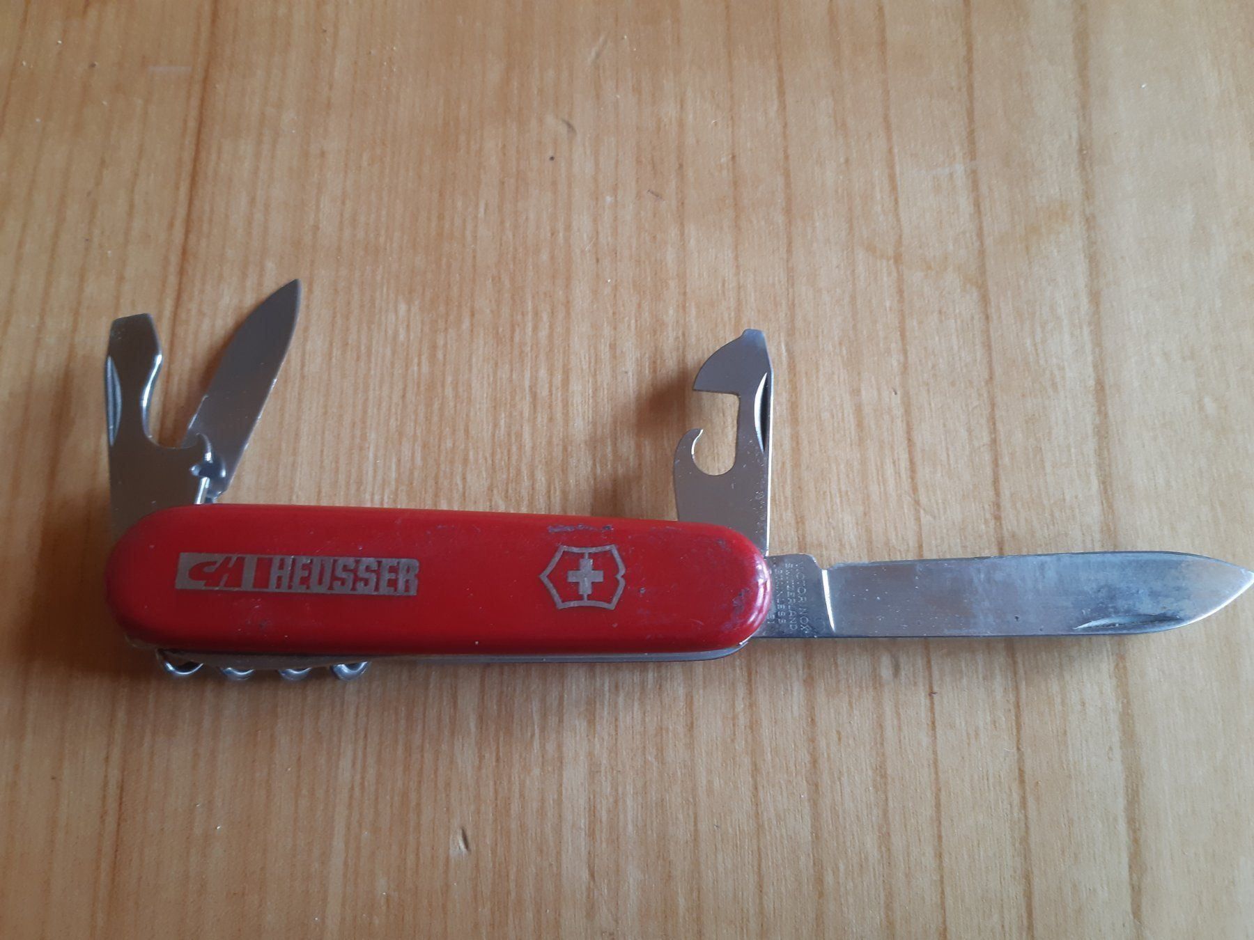 Victorinox Coltellini militari: Viktorinox Heusser Cham – Usato da Grindelwald venduto da carro5 2