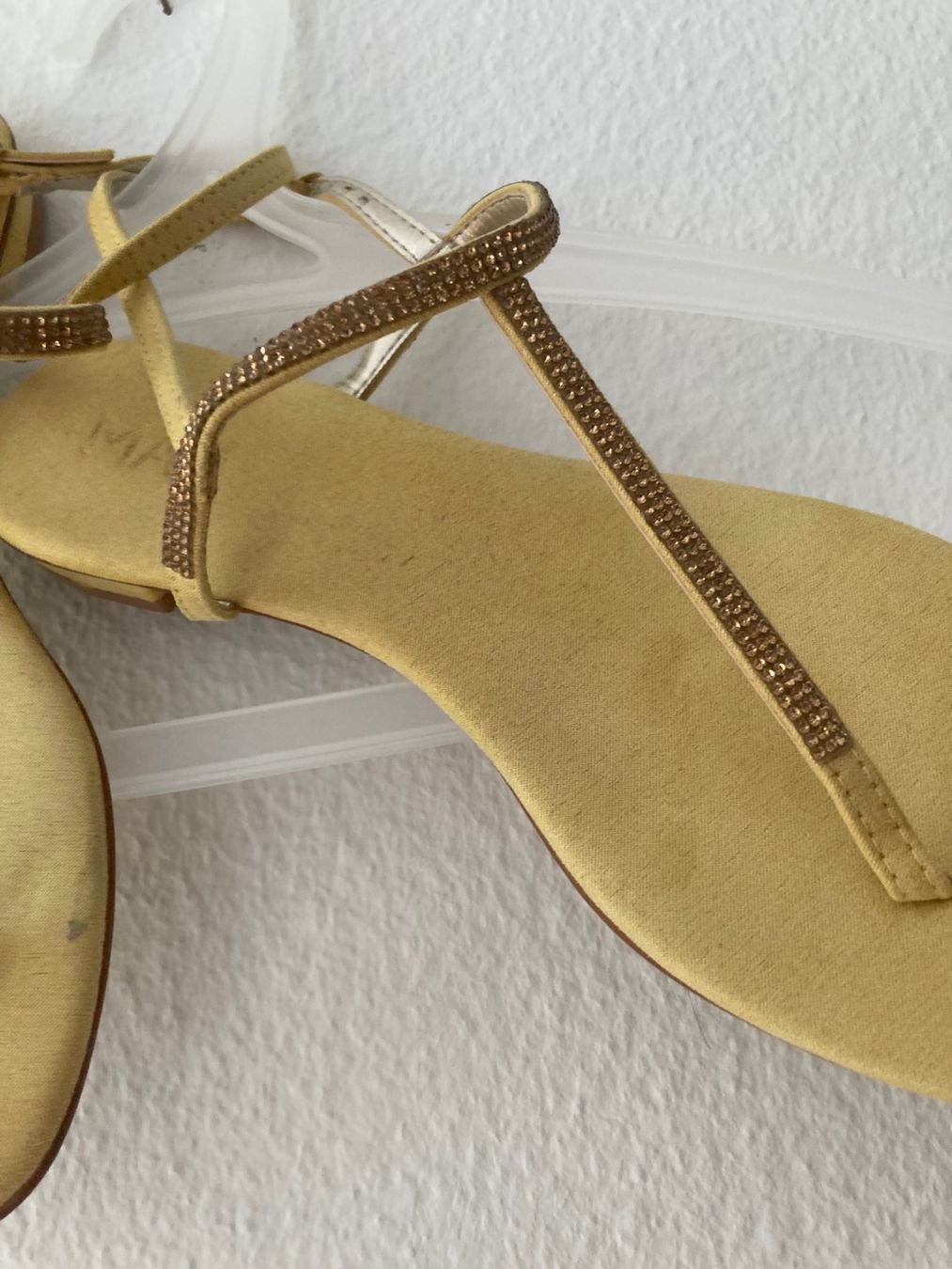 Scarpe da donna: Flip Flop gelb mit Blink-Blink – Usato da Horgen venduto da Willdichhaben 2