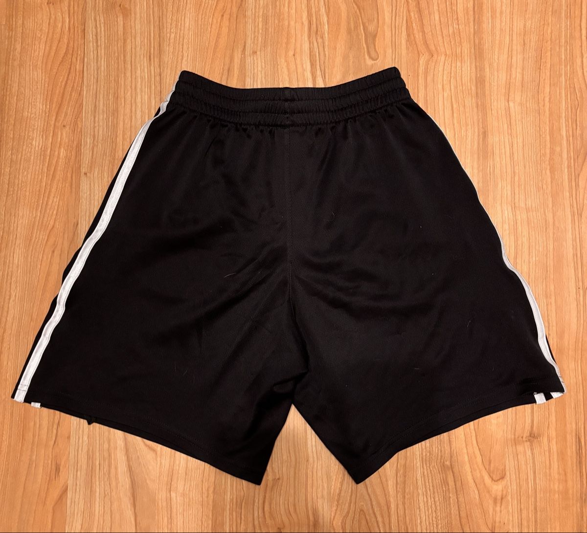 Adidas Pantalons: Adidas Shorts – D'occasion à Lausen par Claudj1 1