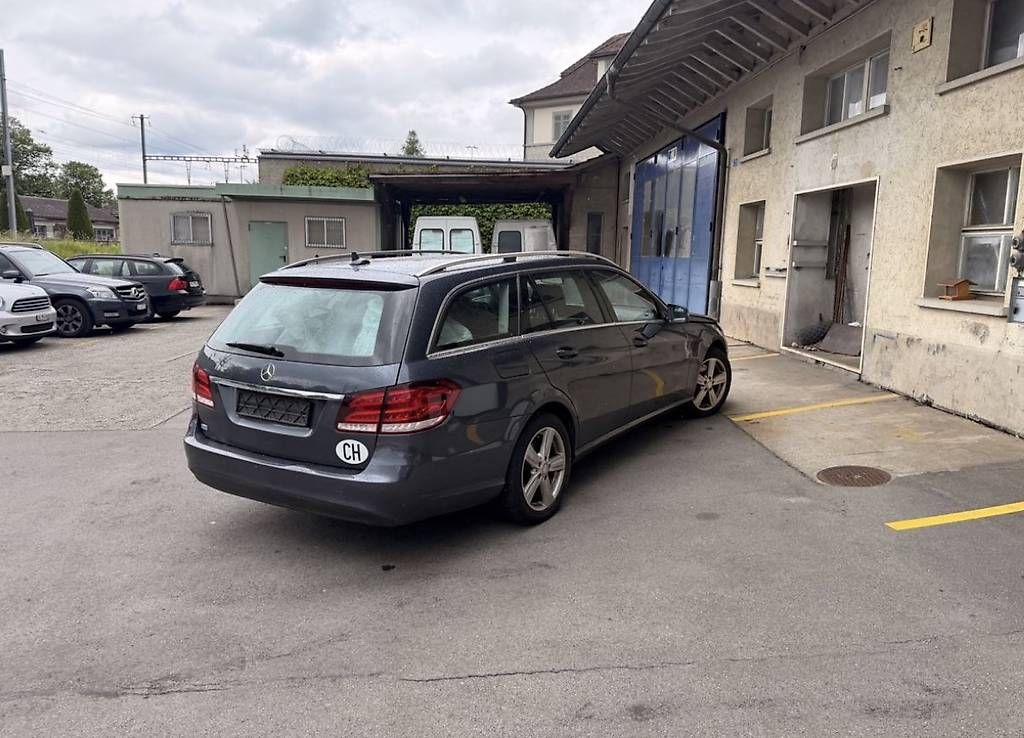 Automobili: Mercedes E350 Diesel Bluetec 4 Motion  – Usato da St. Gallenkappel venduto da inf_bc2j 1