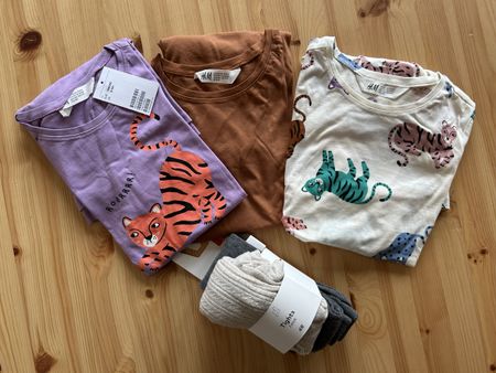 Neu - 5 Teile - H&M Mädchen Kleiderpaket, Gr. 134/140