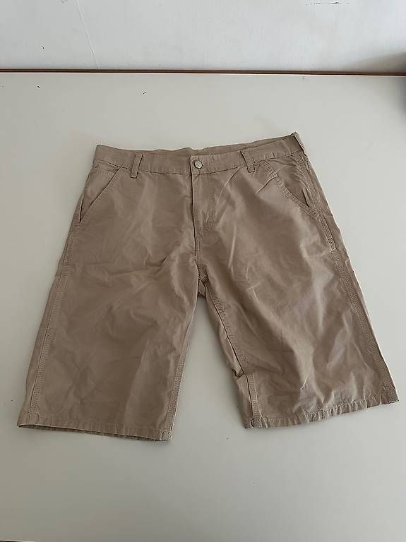 Pantaloni: carhartt shorts size 34  – Usato da Zürich venduto da J_Harder