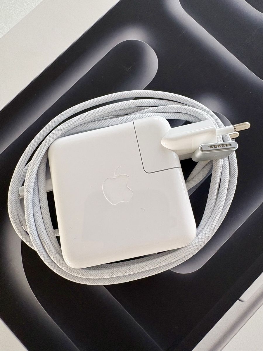 Apple Notebooks: MacBook Pro M4 +Apple Care – Neu (gemäss Beschreibung) aus Kriens von afr_f5x5 5