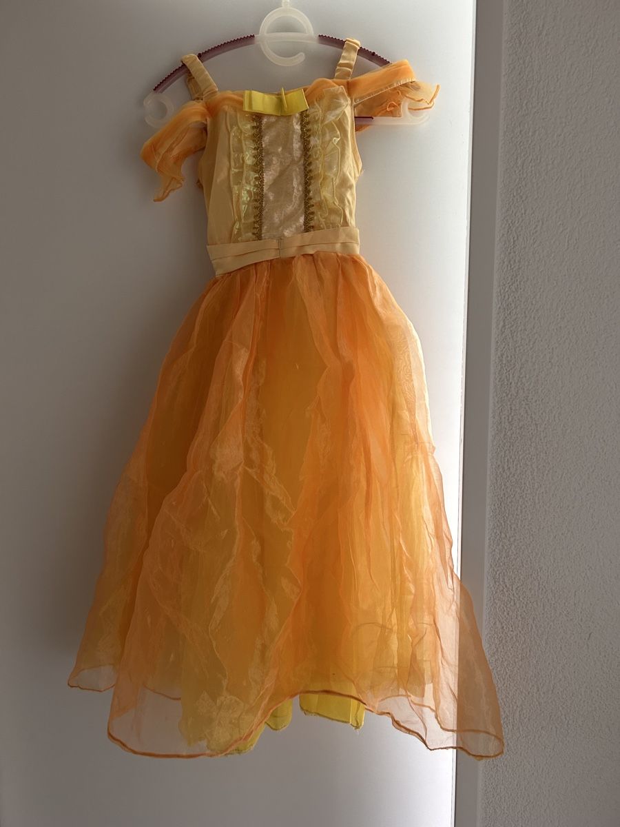 Costumi: Belle Prinzessinenkleid Gr. 140 – Usato da Herrliberg venduto da Mena013