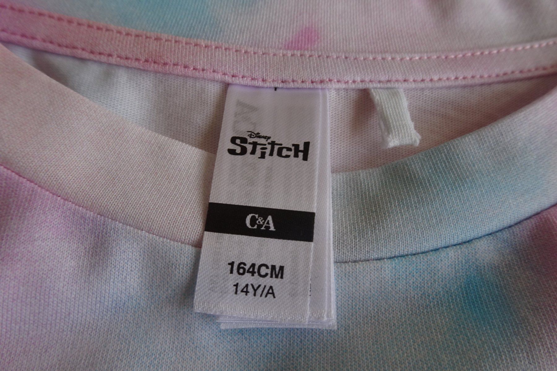 Camicette, T-shirt & Top: 2 T Shirts Stitch Gr. 164 – Usato da Strengelbach venduto da schmetterling20 2