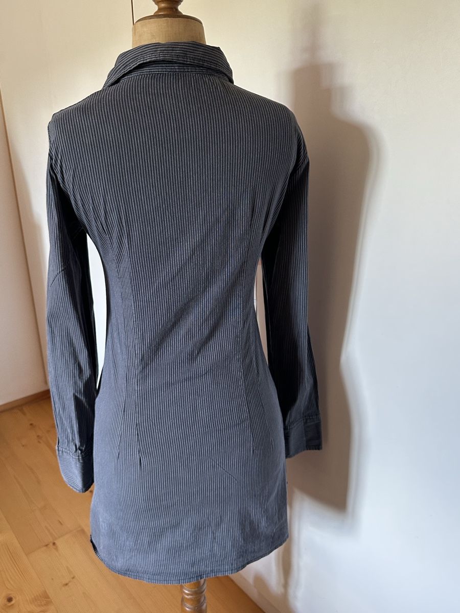 Please Jeans Camicette: Edle Bluse von Please, Grösse S, neuwertig! – Usato da Bern venduto da Noeci 2