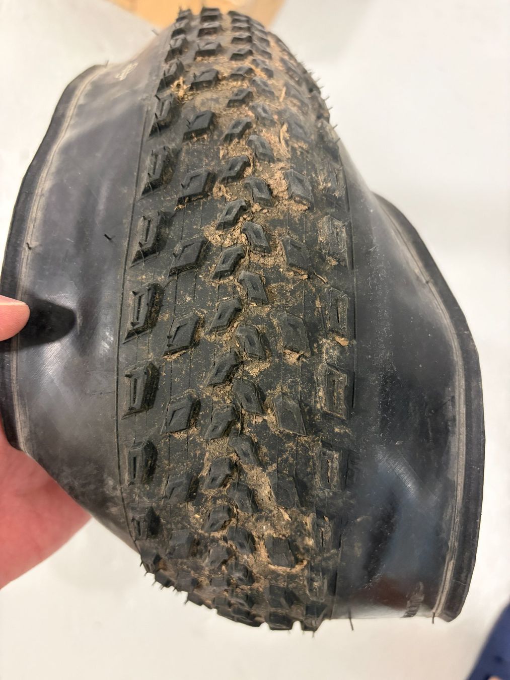 Pièces détachées: 3 x Specialized Fast Track XC Reifen – D'occasion à Laufen par scylla09 1