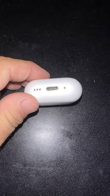 Casques audio: Airpods 4 anc, Weiss – D'occasion à Luterbach par Michel-2002 1
