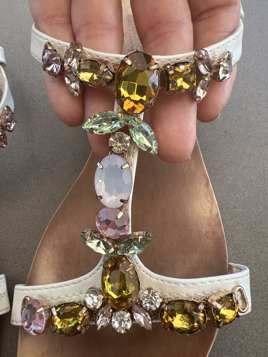 Scarpe per ragazze: Mädchen Sandalen mit Steinen Gr. 37 – Usato da HORGEN venduto da vladibarca10 7