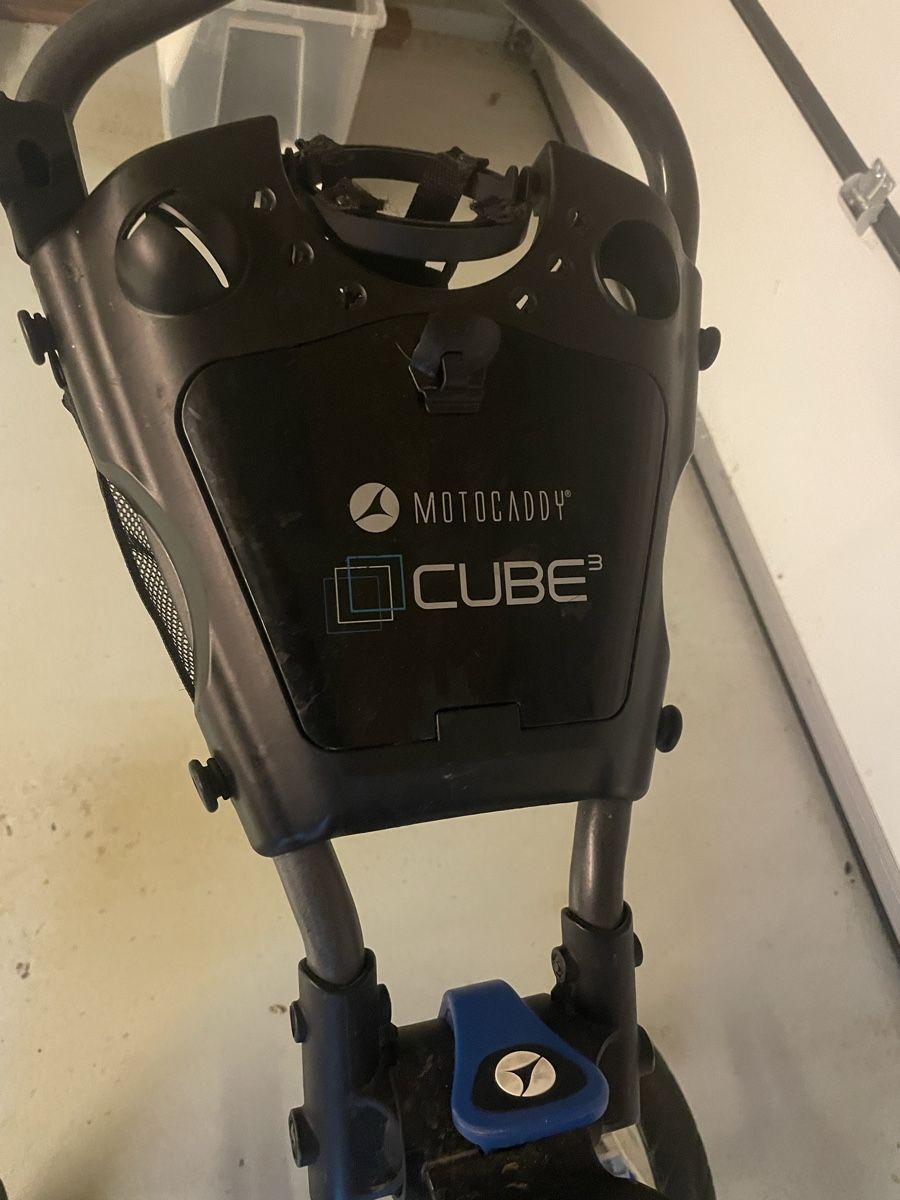 Motocaddy Chariots: Golf Trolley  – D'occasion à Oberdorf SO par ric_sww8 2
