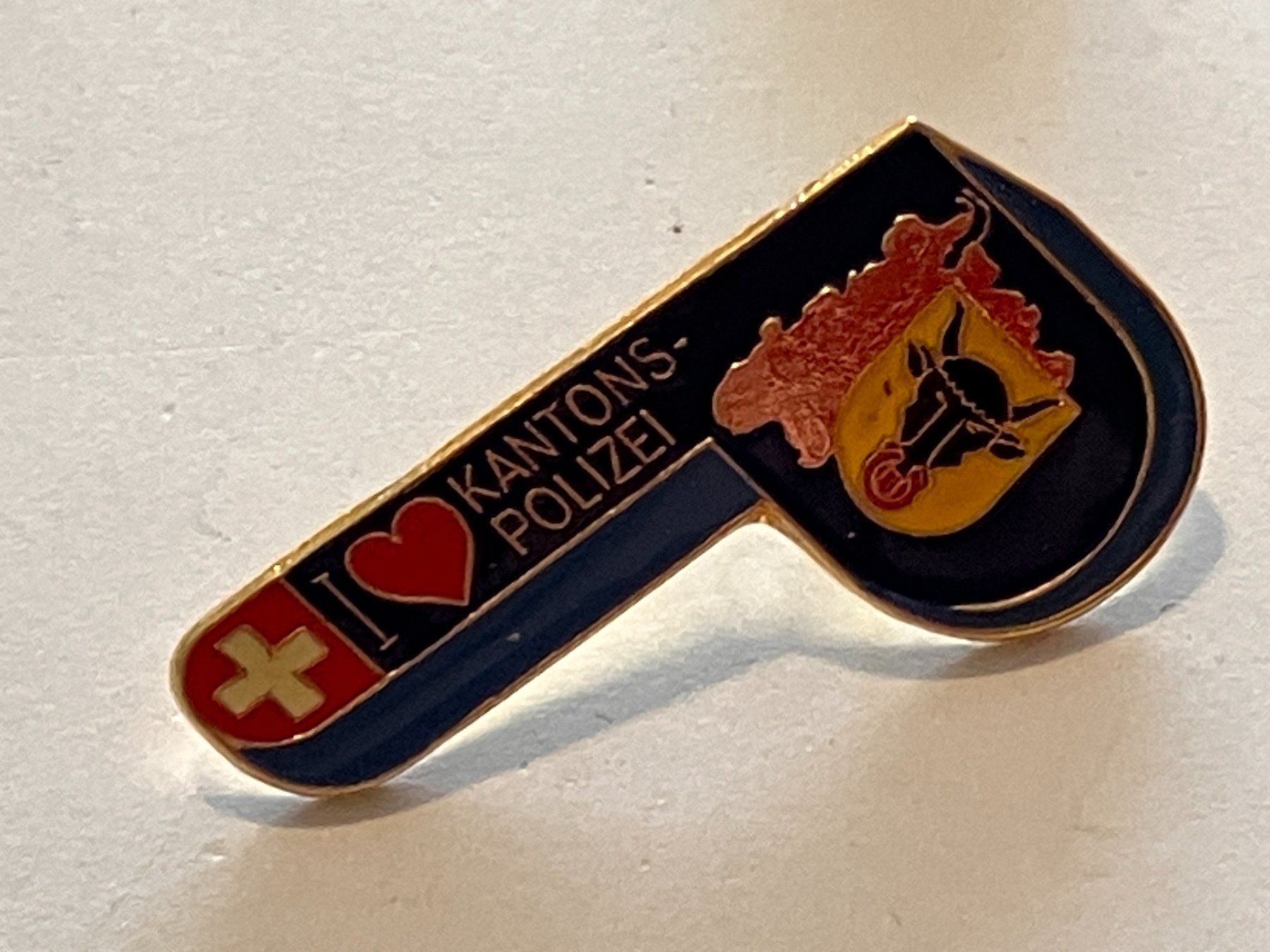 Placchette & Badge: 1 Pin Kantonspolizei Uri – Usato da Basel venduto da djwwpp