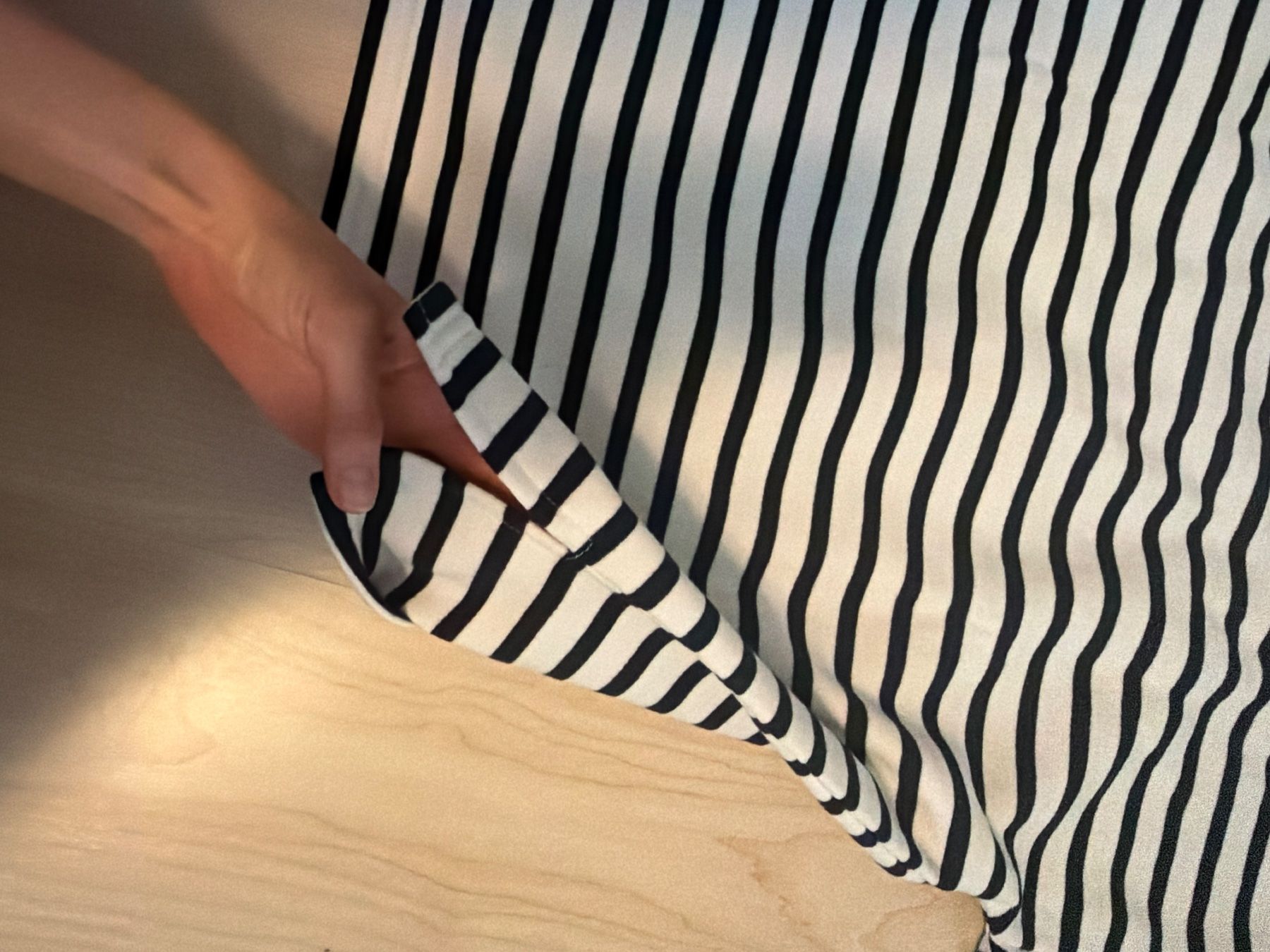 Zara Pulls & Sweat-shirts: Gestreifter Pullover mit Reissverschluss Zara – Neuf (Voir description) à Hettlingen par blu_tb6z 6