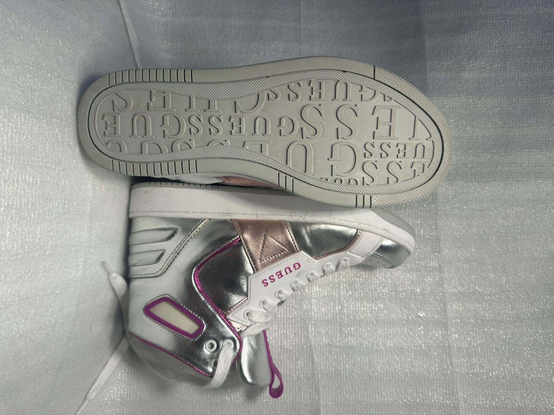 Guess Scarpe da donna: Baskets montantes Guess argentées, – Nuovo e nell'imballaggio originale da Onex venduto da eri_jx6q 5