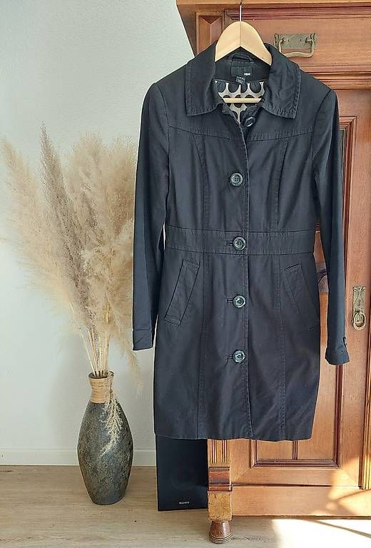 H&M Mäntel: Mantel Damen H&M schwarz XS S – Gebraucht aus Zürich von Julia0123