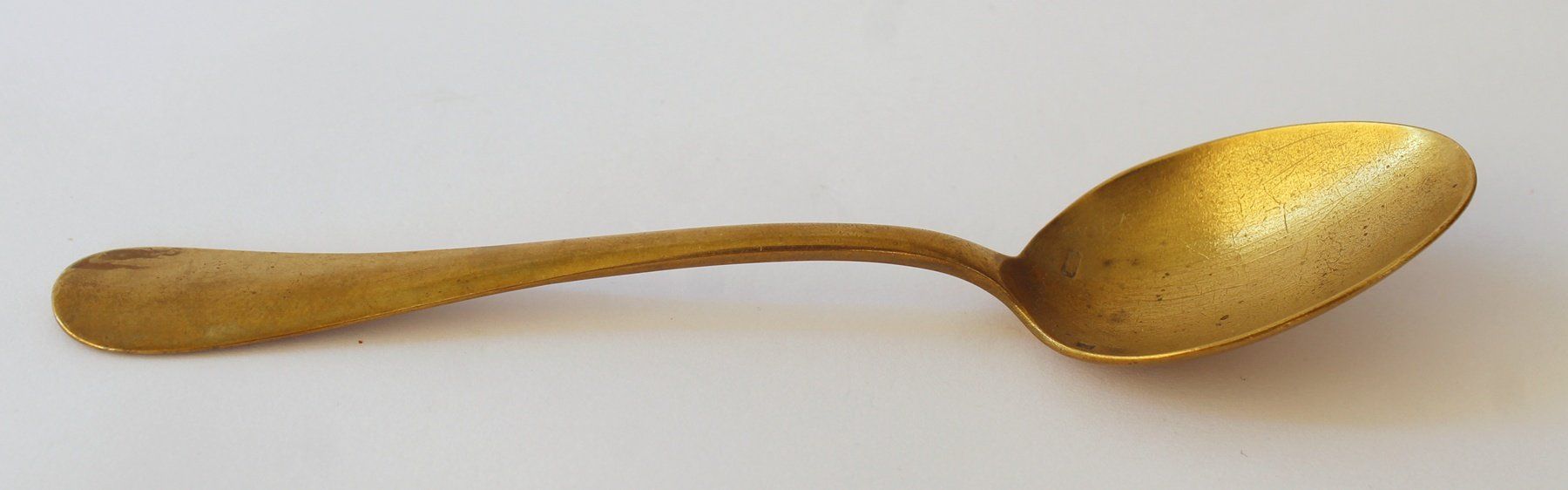 Löffel: 3 antike goldfarbene Kaffee- oder Tee-Löffel punziert – Gebraucht aus Zürich von Auctionata 5