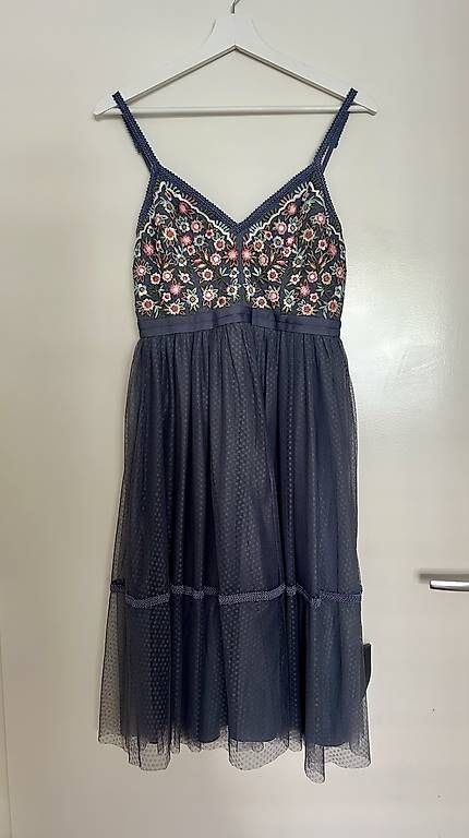 Vestiti: Needle & Thread  Embroidered Tulle Dress  Grösse 34 – Usato da Meilen venduto da Leo66400