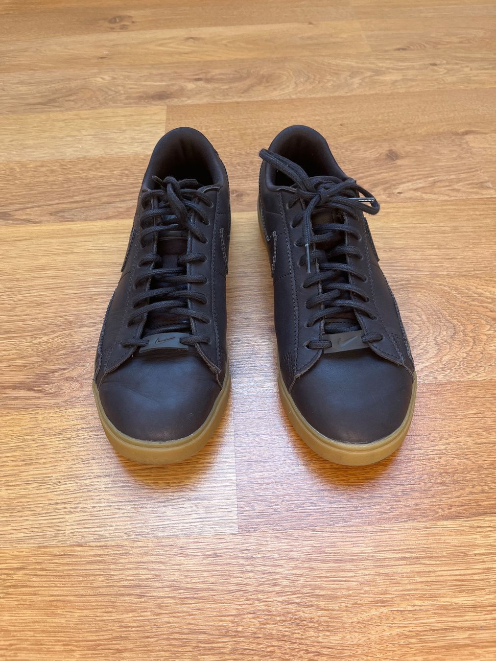 Nike Scarpe da uomo: Nike taille 39 - comme neuf – Nuovo (secondo la descrizione) da Genève venduto da fyshbird 1