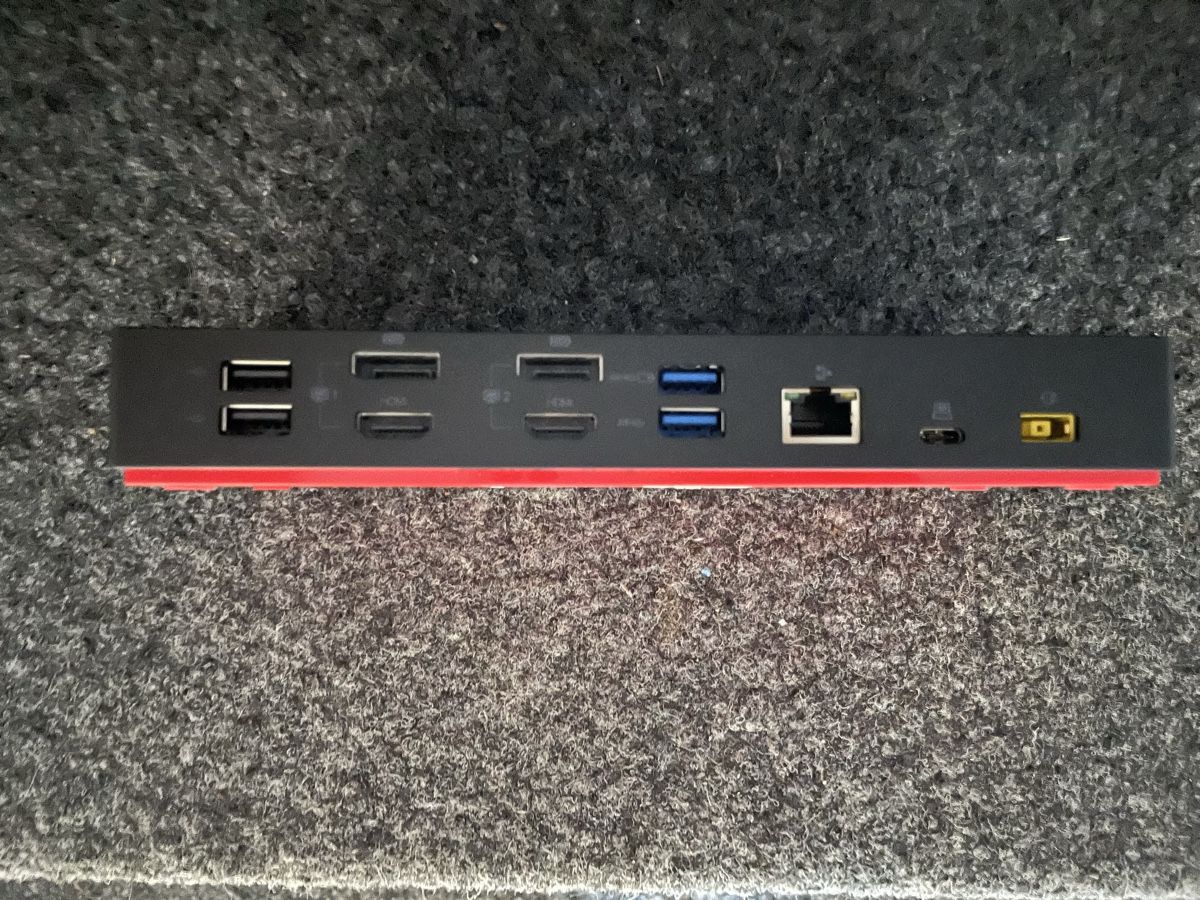 Lenovo Docking station: Thinkpad Hybrid USB-C/A Dock 40AF – Difettoso da Rorschach venduto da lobosch1 1