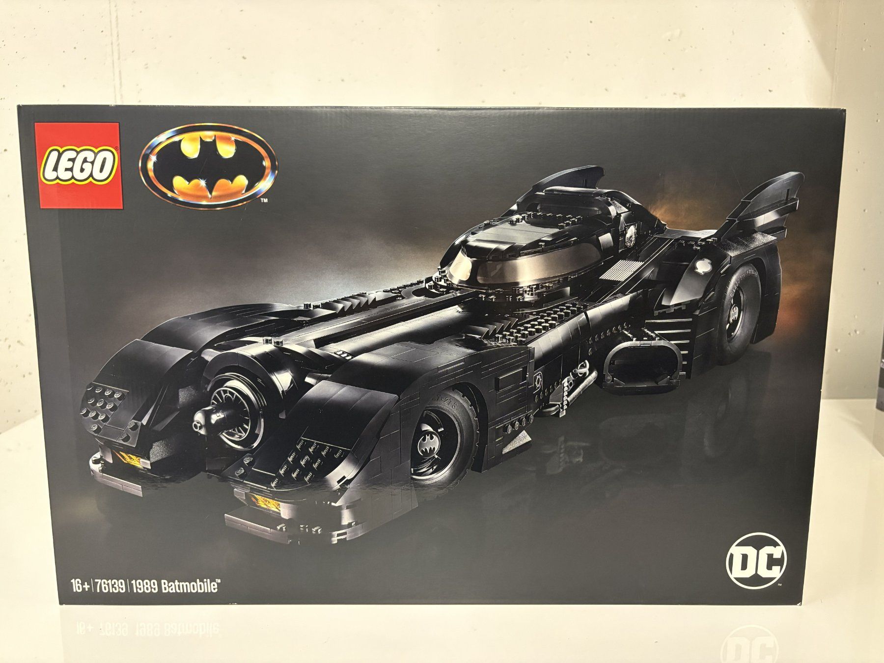 Lego Baukästen: Lego Super Heroes 76139 1989 Batmobile – Neu und originalverpackt aus Bürglen TG von HarruunS