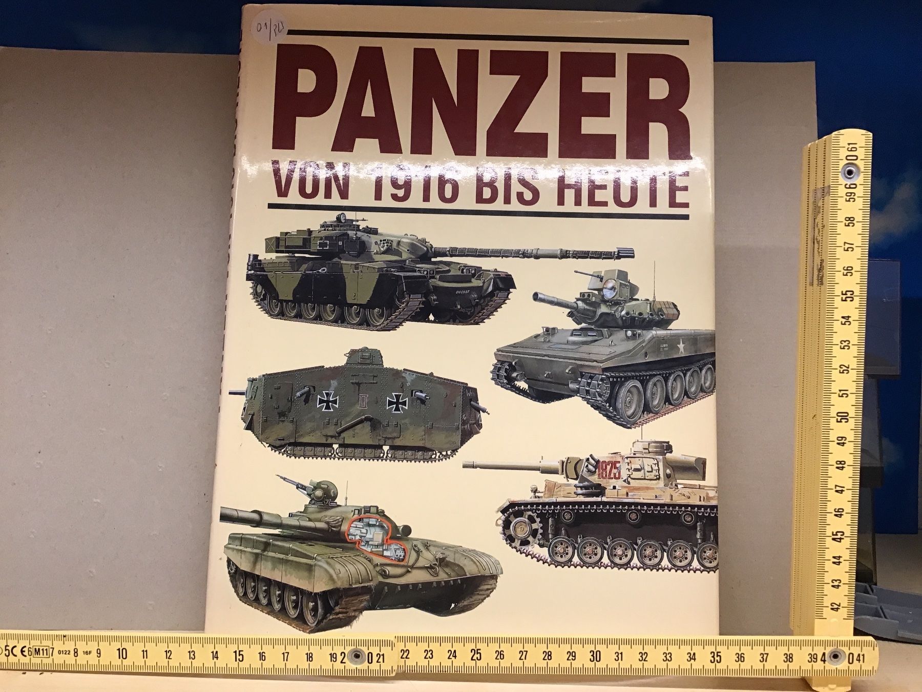 Libri: Panzer von 1916 bis heute - Illustriertes Buch – Usato da Männedorf venduto da Modelle-aller-Art