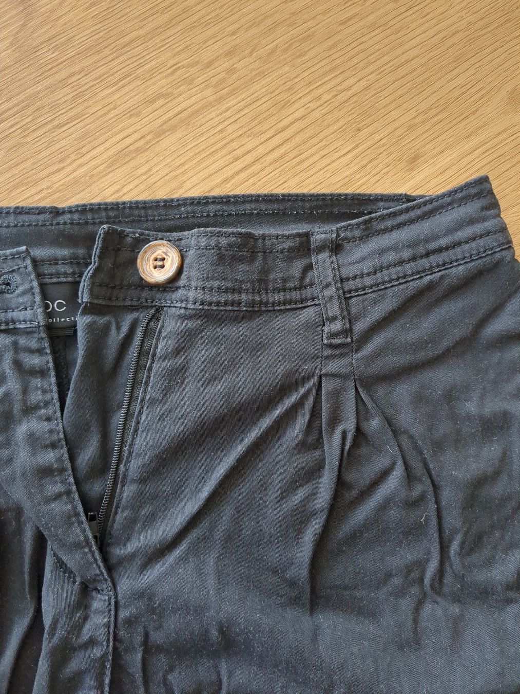 Hosen: Stoffshorts Grösse 38 – Gebraucht aus St. Gallen von tj19 1