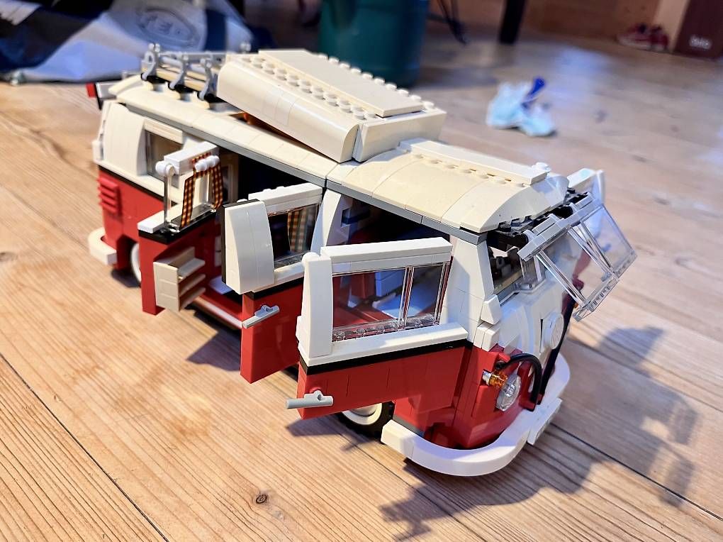 Lego Kit di costruzioni: LEGO Creator VW Bus 10220 – Usato da Richterswil venduto da Traemlis 1