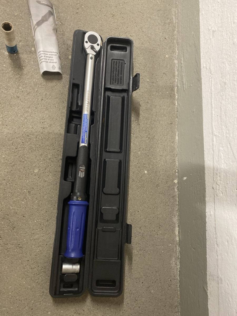 Tous les outils: Chiave dinamometrica con valigetta in plastica – D'occasion à Winterthur par ujk_78gs