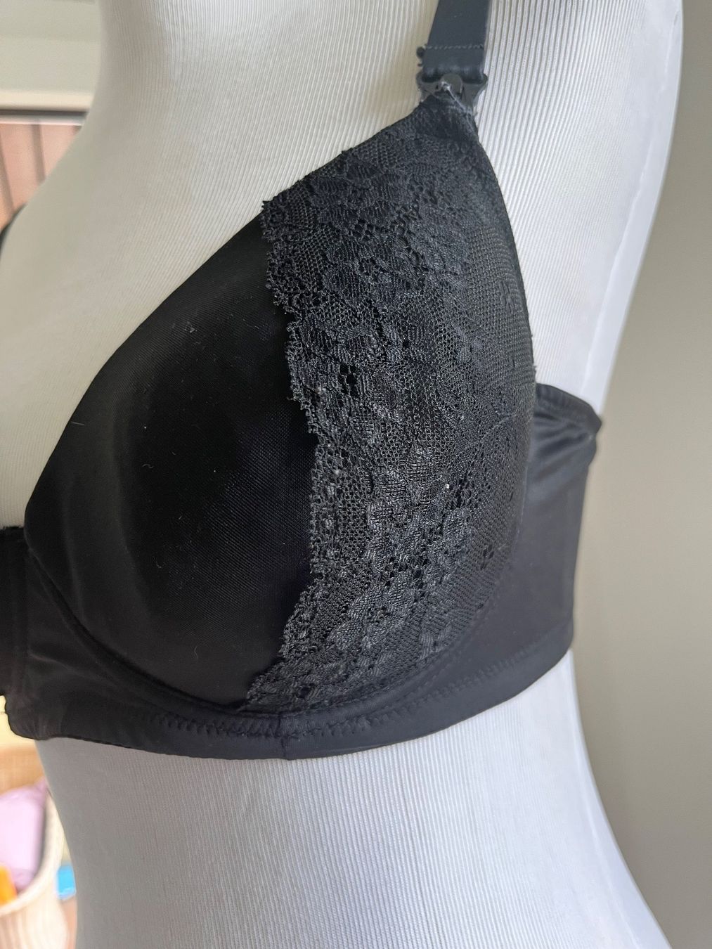 Altra biancheria intima: Still-BH mit Spitze – Usato da Ostermundigen venduto da ser_cg8z 2