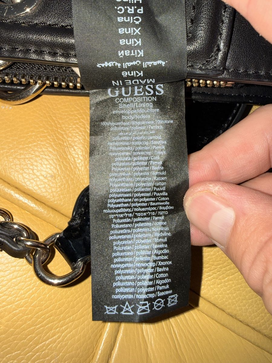 Guess Borse da donna: Guess Handtasche schwarz – Usato da St. Gallen venduto da Elia750 4