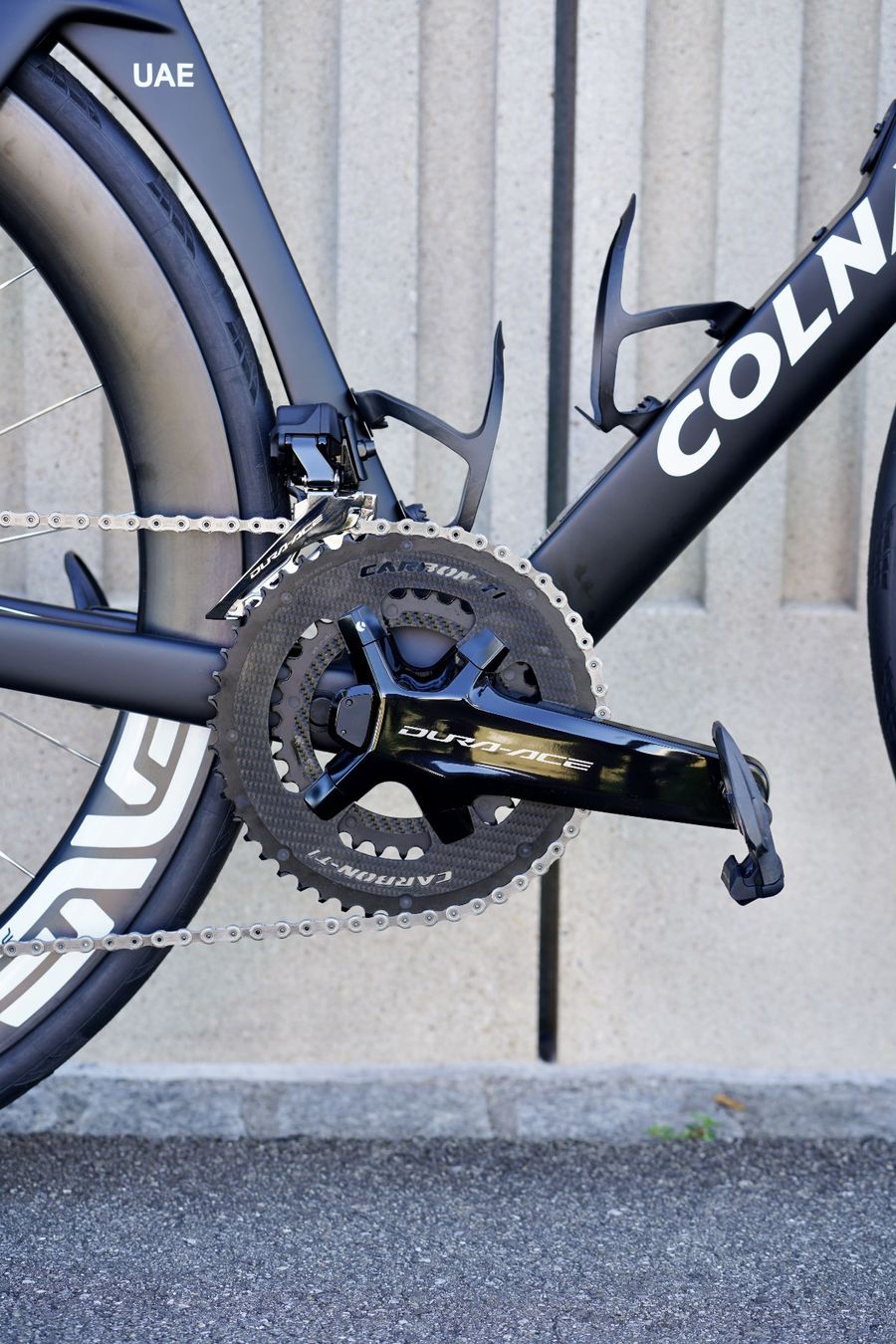 Colnago Biciclette: Colnago Y1RS UAE SDM5 di2 Custom Build – Nuovo (secondo la descrizione) da Mellingen venduto da LEONBIKES 1