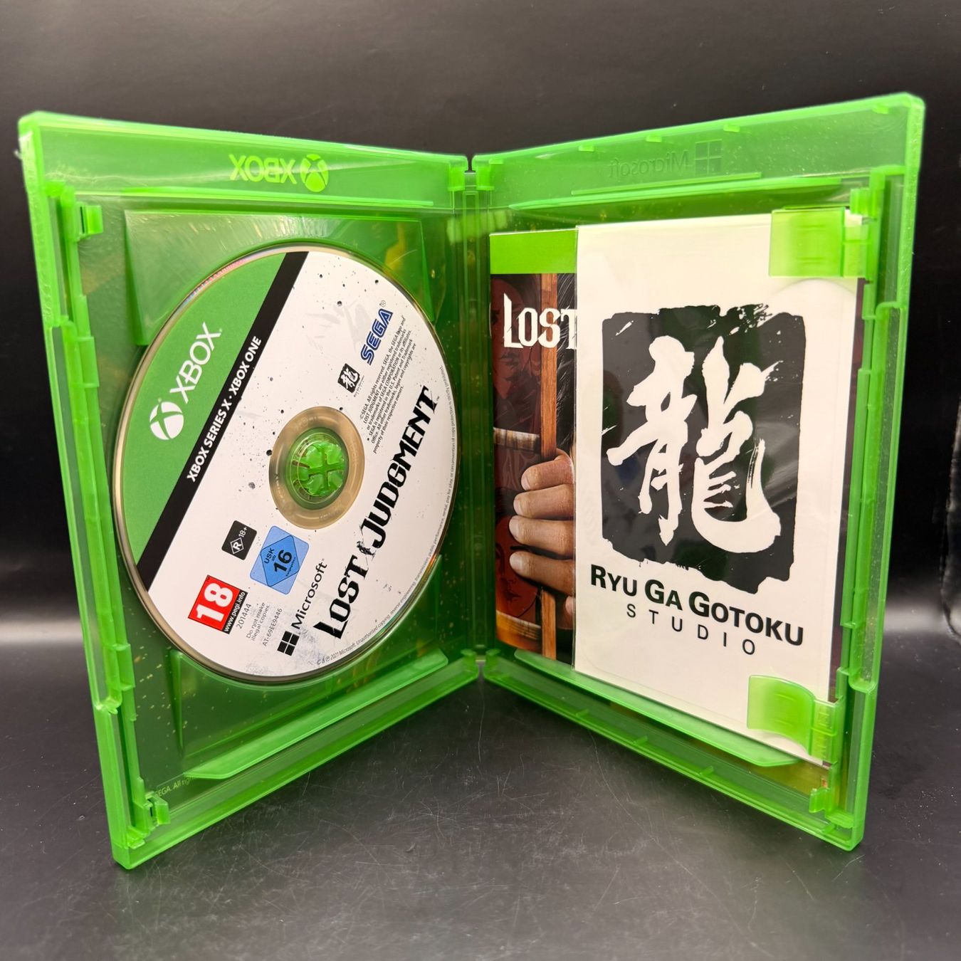 Microsoft Giochi: Lost Judgment – Xbox Series X – Usato da Düdingen venduto da Nerdworld 2