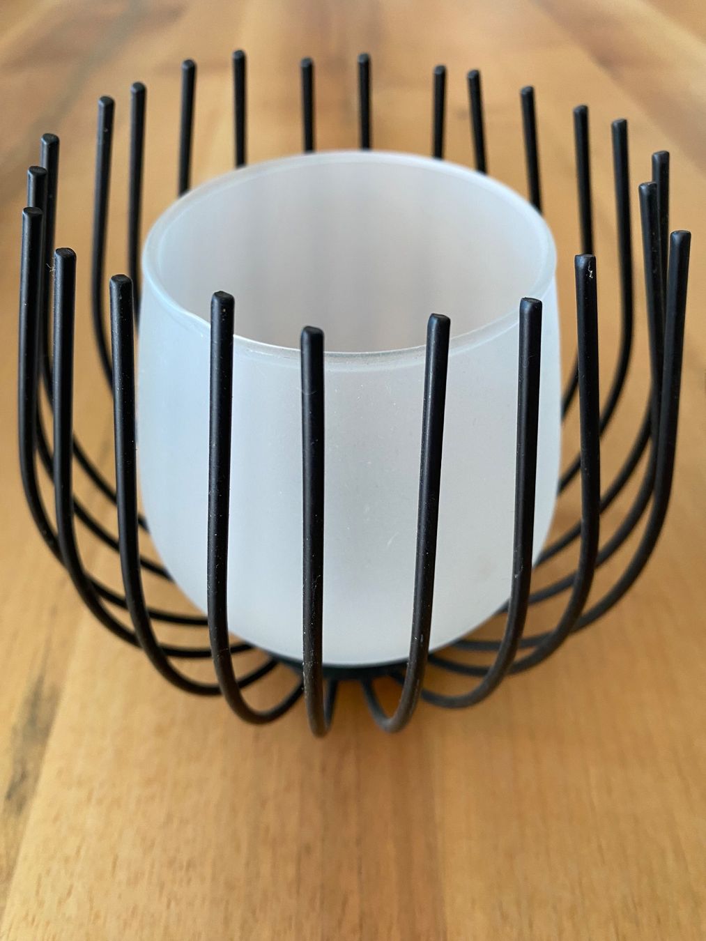 Tutte le decorazioni: 2 Windlichter, Kerzenhalter, schwarz, modern, neuwertig – Usato da Eschenbach LU venduto da beer05 2