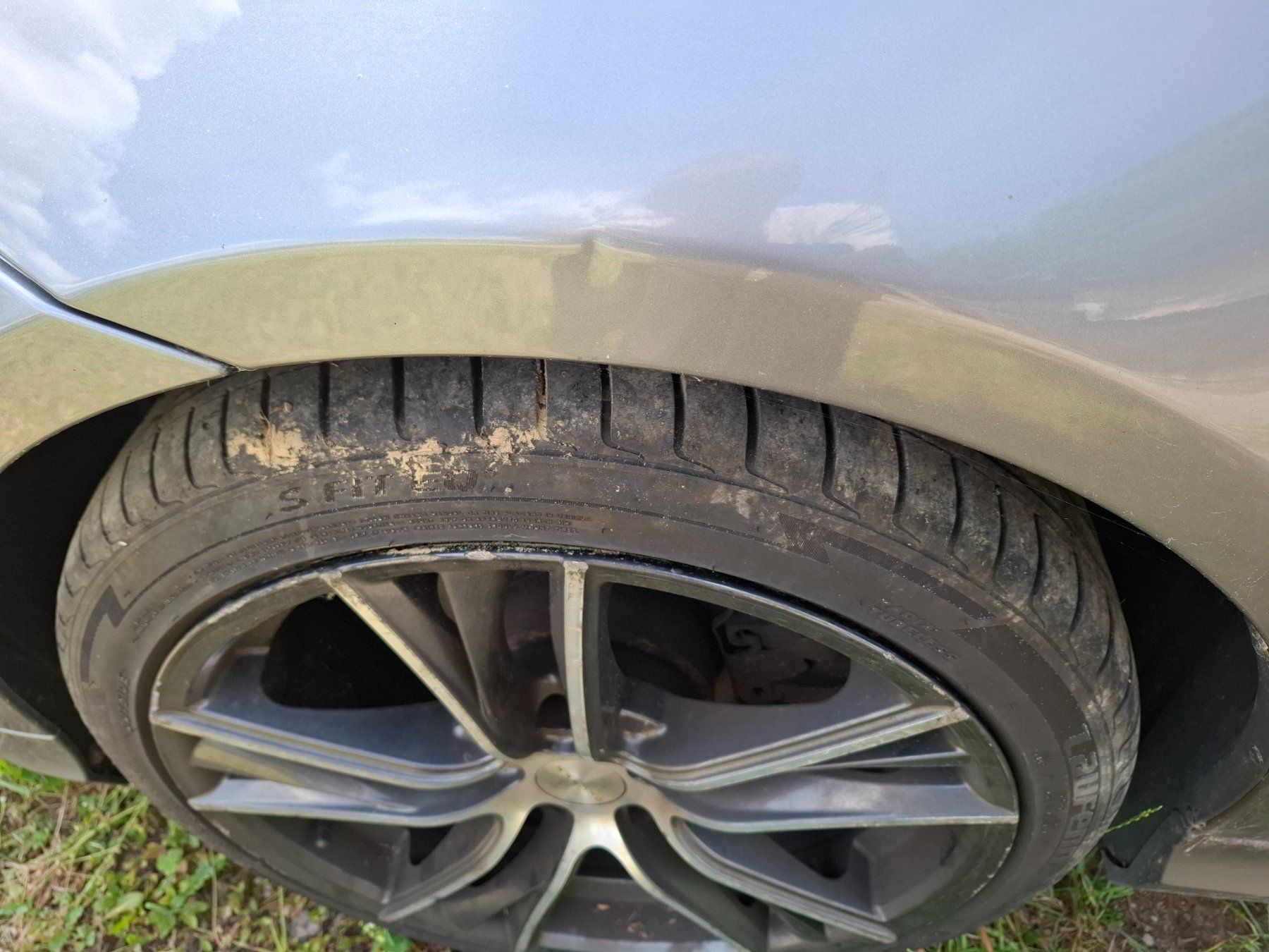 BMW Automobili: BMW 320d xDreive T 4x4 – Usato da Niedermuhlern venduto da Housi7 7
