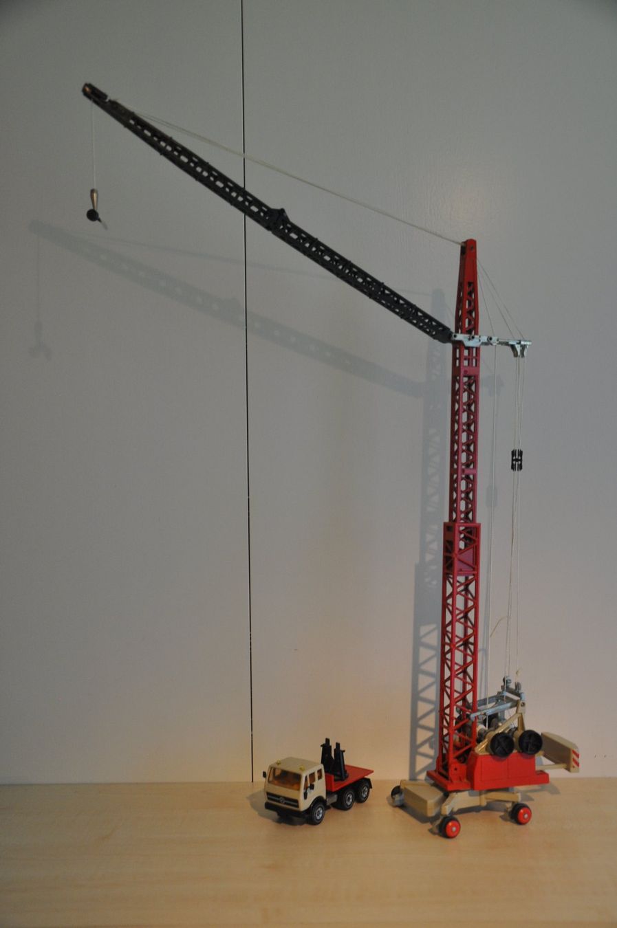 Siku Kits de montage: Siku Kran und diverse Kranteile – Défectueux à Mitlödi par worker04