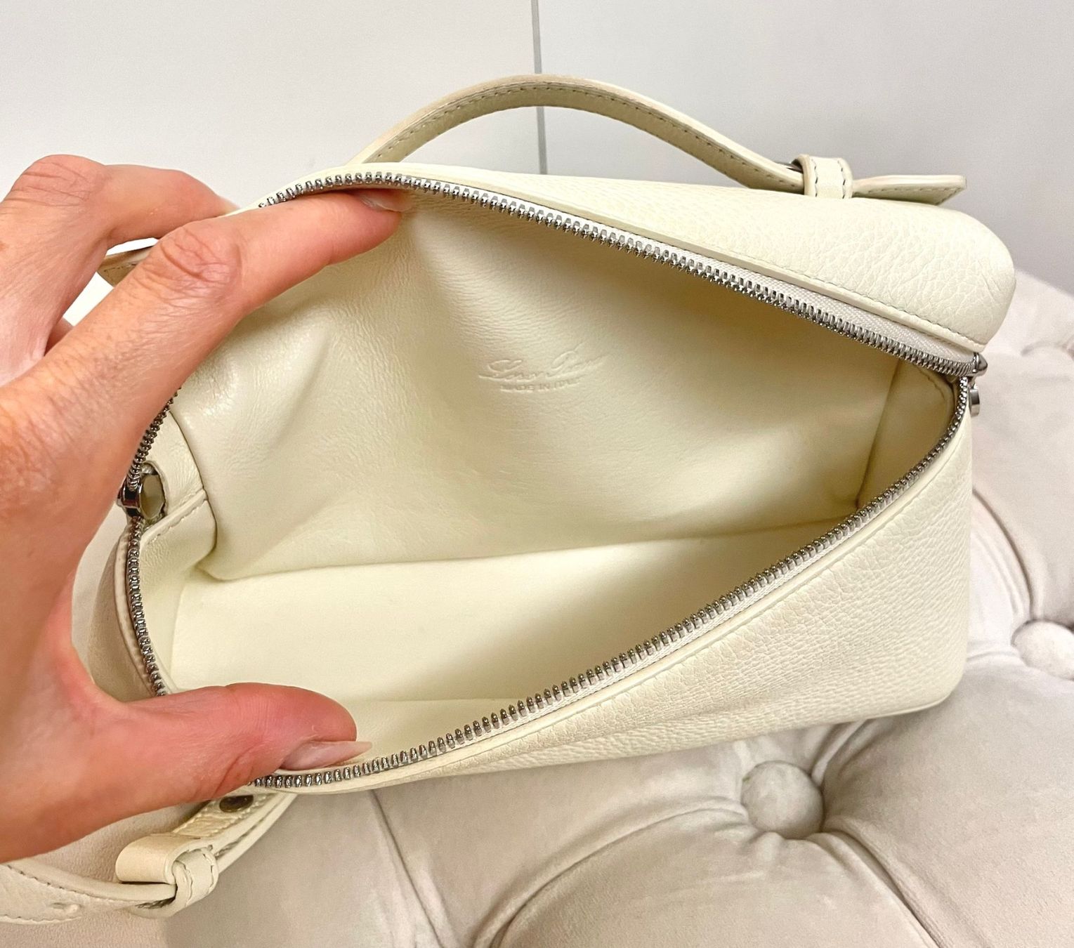 Loro Piana Borse da donna: Loro Piana L19 Extra Pocket Tasche – Nuovo (secondo la descrizione) da Zürich venduto da Falconking 7