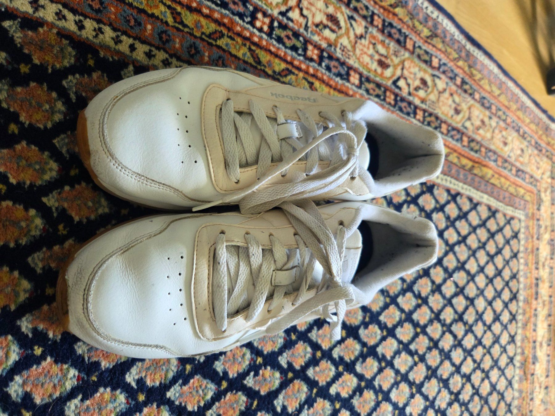 Reebok Scarpe da donna: Reebok Turnschuhe weiss Grösse 40 – Usato da Schliern b. Köniz venduto da jen_9gj2 1