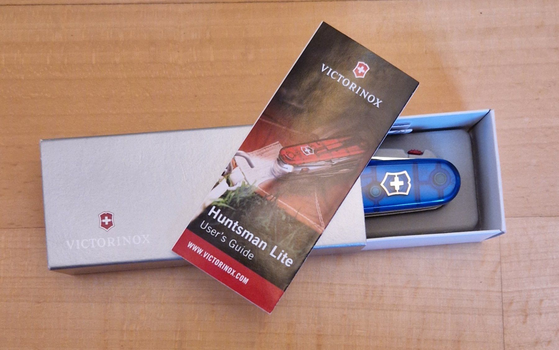 Victorinox Accessori: Victorinox Schweizer Taschenmesser – Nuovo e nell'imballaggio originale da Zürich venduto da Ana_440