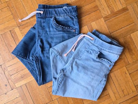 Lot de 2 pantalons en jeans fille H&M 134 🌸