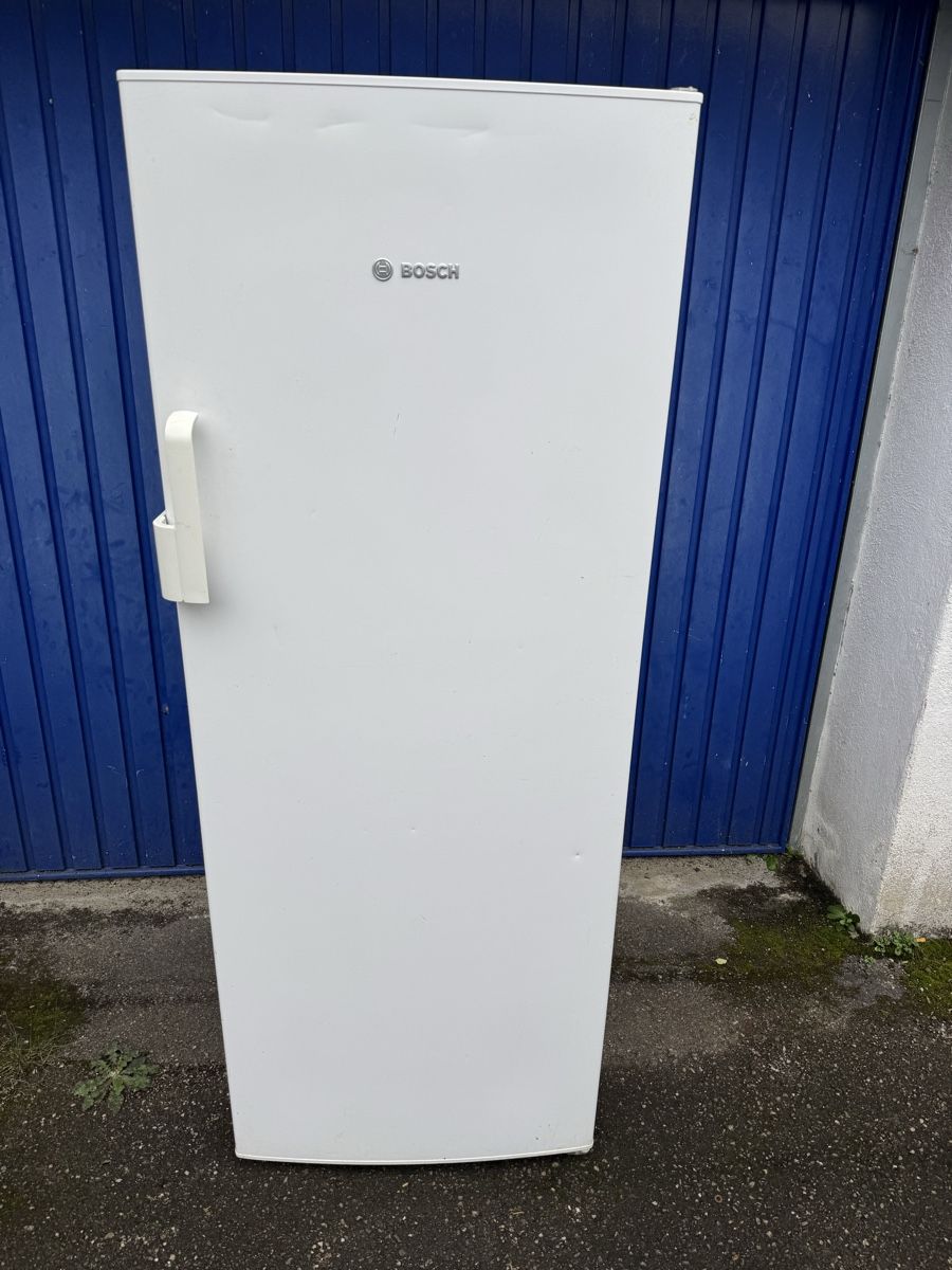 Bosch Gefrierschrank A 187l 135x65x64 Kaufen Auf Ricardo