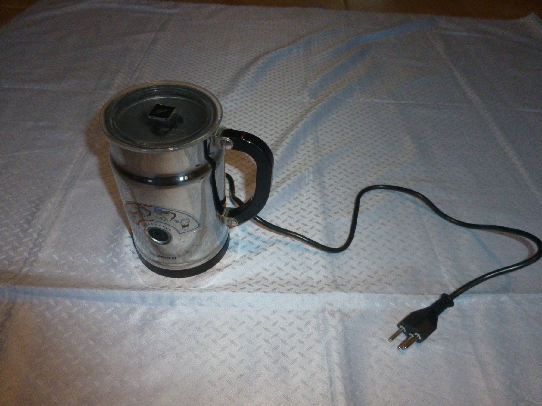 Küchengeräte: Milchschäumer von Nespresso – Gebraucht aus Würenlingen von drago56